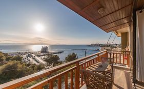 Caldera Close To The Port, Airport & Athens